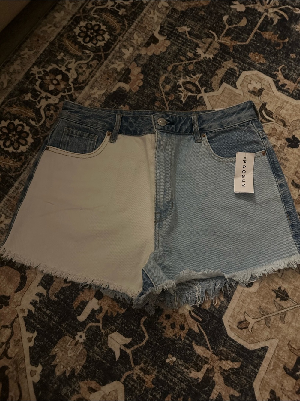 PacSun Two-Tone High-Rise Denim Cutoff Shorts in Light Blue & Cream